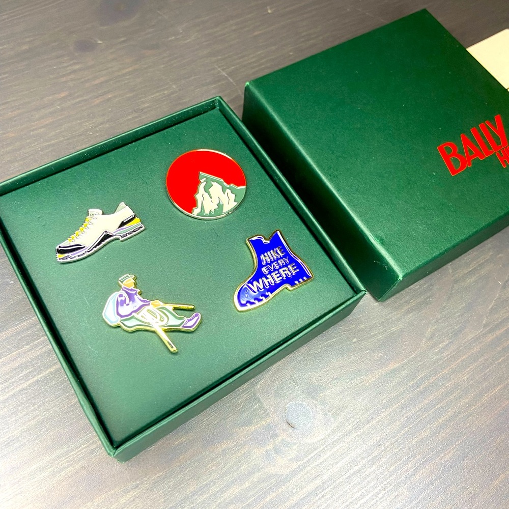 BALLY HIKE COLLECTION pins